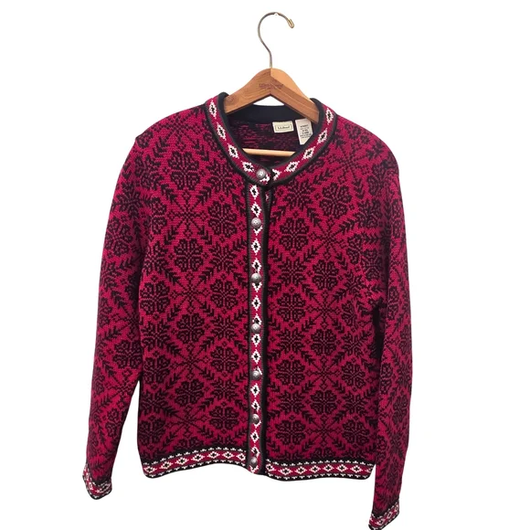 L.L. Bean Black and Red Knit Sweater - Picture 4 of 15